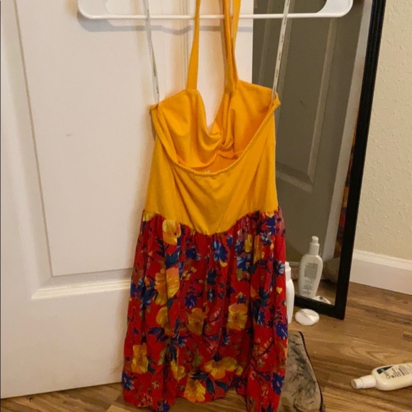 Dress - Picture 2 of 3